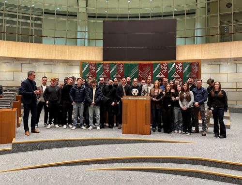 Ich begrüße über 40 Jugendliche der Jungen Union im Landtag von Nordrhein-Westfalen