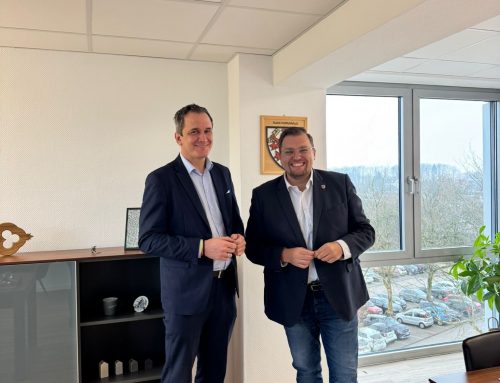 Besuch bei Bürgermeister Dejan Vujinovic nach 100 Tagen im Amt