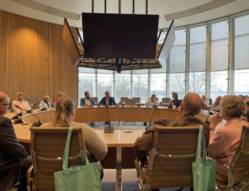 Bürgerinnen und Bürger aus Radevormwald besuchen den CDU-Landtagsabgeordneten Nettekoven im Landtag